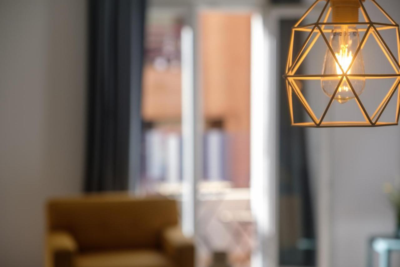 Bright, Brand New & Very Comfortable Apartment Valencia Bagian luar foto