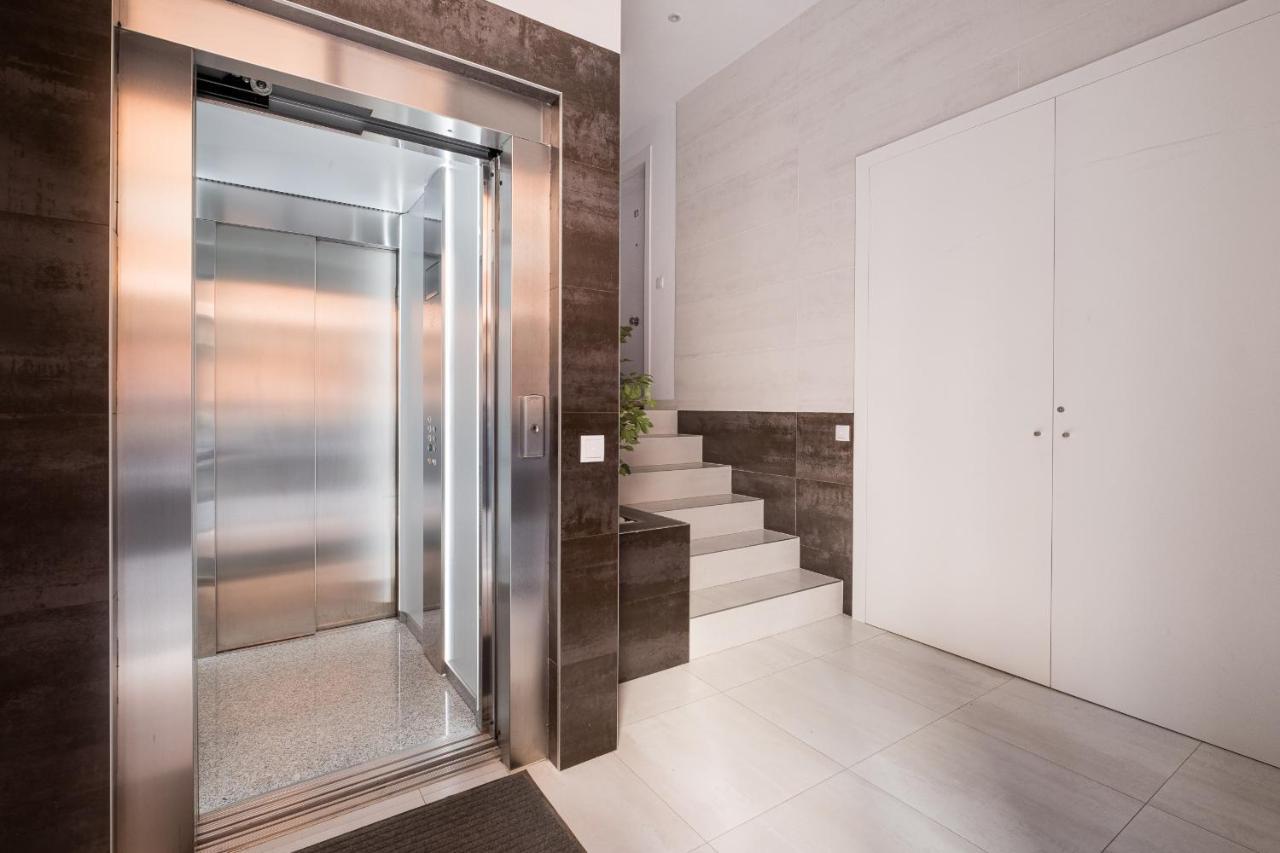Bright, Brand New & Very Comfortable Apartment Valencia Bagian luar foto